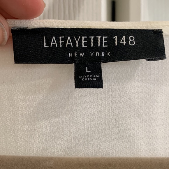 Beautiful Lafayette 148 Blouse - Picture 2 of 4